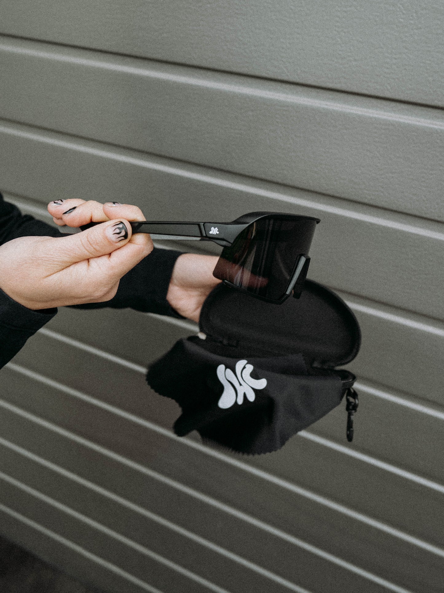 RUNNING SUNNIES